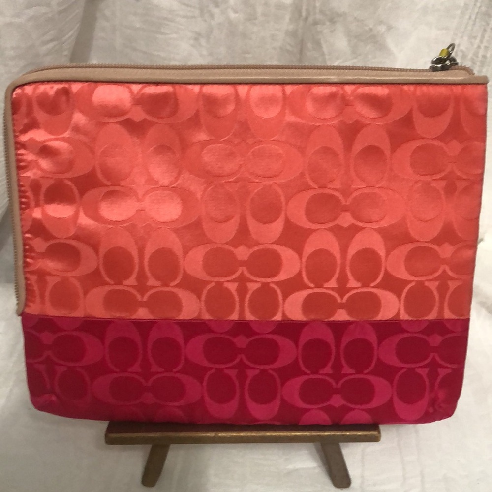 Coach Weekender Color Block Zip Pouch - Coral & Raspberry - Picture 6 of 9